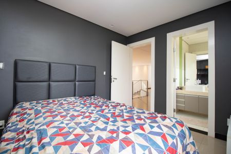 Casa de condomínio para alugar com 629m², 5 quartos e 6 vagasSuíte 2