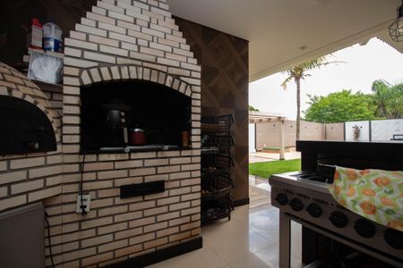 Casa de condomínio para alugar com 629m², 5 quartos e 6 vagasChurrasqueira