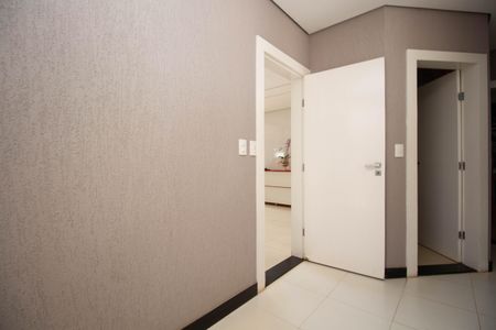 Casa de condomínio para alugar com 629m², 5 quartos e 6 vagasÁrea de Serviço