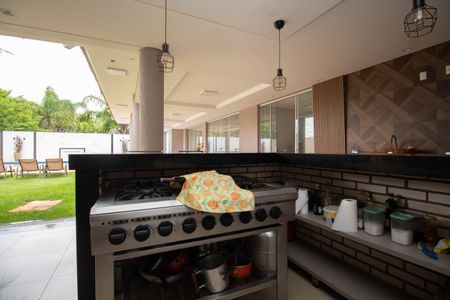 Casa de condomínio para alugar com 629m², 5 quartos e 6 vagasChurrasqueira