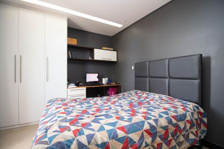 Casa de condomínio para alugar com 629m², 5 quartos e 6 vagasSuíte 2