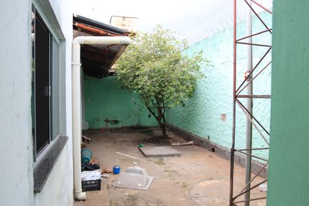 Casa para alugar com 250m², 3 quartos e 6 vagasQuintal