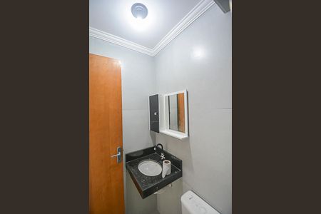 Banheiro de kitnet/studio para alugar com 1 quarto, 18m² em Jardim do Mar, São Bernardo do Campo