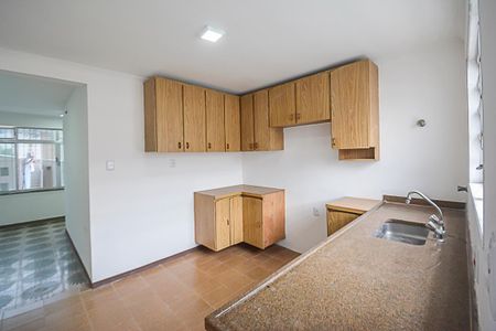 Studio para alugar com 35m², 1 quarto e sem vaga Studio para alugar com 35m², 1 quarto e sem vagaCozinha e Área de Serviço
