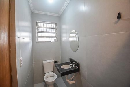 Studio para alugar com 35m², 1 quarto e sem vaga Studio para alugar com 35m², 1 quarto e sem vagaBanheiro