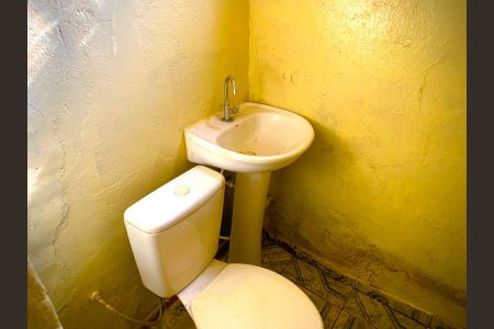 Casa para alugar com 45m², 1 quarto e sem vaga