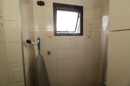 Apartamento para alugar com 160m², 3 quartos e 2 vagasBanheiro de serviço