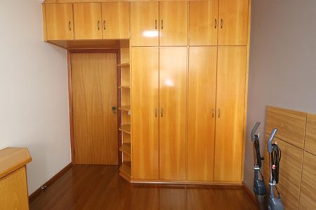Apartamento para alugar com 160m², 3 quartos e 2 vagasQuarto 2
