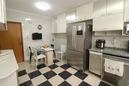 Apartamento para alugar com 160m², 3 quartos e 2 vagasCozinha