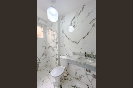 Apartamento à venda com 42m², 2 quartos e sem vaga Apartamento à venda com 42m², 2 quartos e sem vagaBanheiro