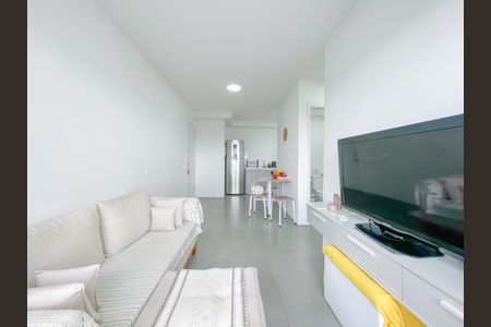 Sala de apartamento à venda com 2 quartos, 47m² em Piratininga, Osasco
