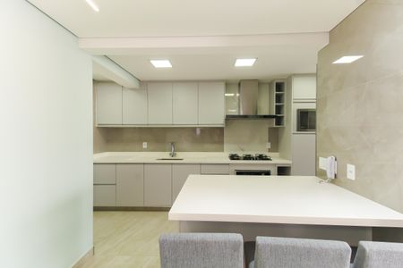 Apartamento à venda com 119m², 2 quartos e 2 vagasCozinha