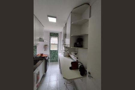Apartamento à venda com 62m², 2 quartos e 1 vagaCozinha - Armários