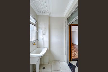 Apartamento para alugar com 70m², 2 quartos e 1 vagaÁrea de Serviço