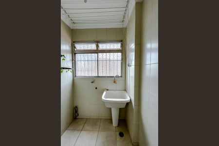 Apartamento para alugar com 70m², 2 quartos e 1 vagaÁrea de Serviço