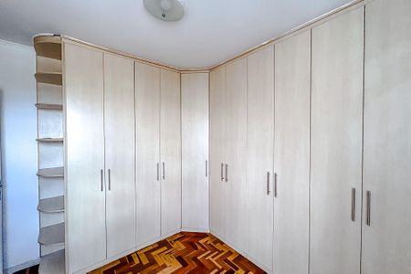 Quarto 1 de apartamento para alugar com 2 quartos, 70m² em Bosque da Saúde, São Paulo