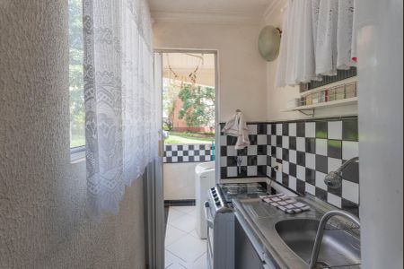 Apartamento à venda com 52m², 2 quartos e 1 vaga Apartamento à venda com 52m², 2 quartos e 1 vagaCozinha
