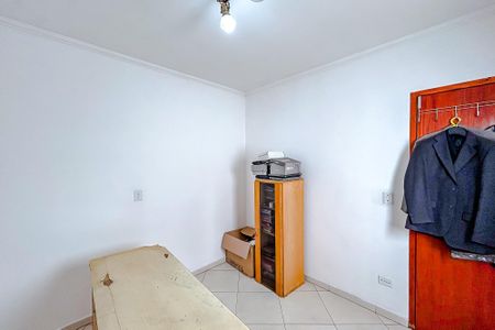 Casa de condomínio à venda com 198m², 3 quartos e 4 vagasQuarto 2
