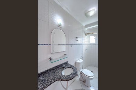 Casa de condomínio à venda com 198m², 3 quartos e 4 vagasBanheiro da Suíte