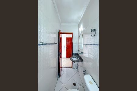 Casa de condomínio à venda com 198m², 3 quartos e 4 vagasBanheiro da Suíte