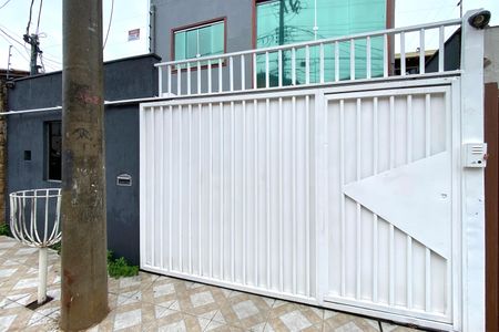 Casa à venda com 270m², 2 quartos e 2 vagasFachada