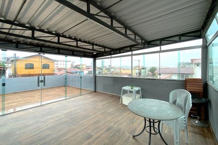 Casa à venda com 270m², 2 quartos e 2 vagasCobertura