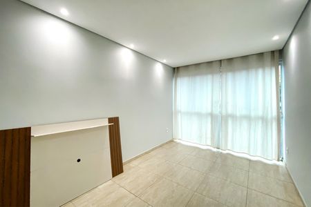 Casa à venda com 270m², 2 quartos e 2 vagasSala de Estar