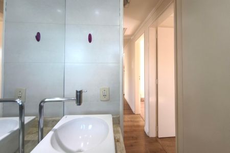 Apartamento à venda com 78m², 3 quartos e 2 vagasBanheiro Social