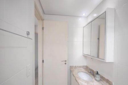 Apartamento à venda com 107m², 3 quartos e 2 vagas Apartamento à venda com 107m², 3 quartos e 2 vagasBanheiro da Suíte