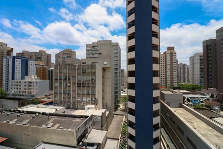 Apartamento à venda com 77m², 2 quartos e 1 vaga Apartamento à venda com 77m², 2 quartos e 1 vagaVaranda