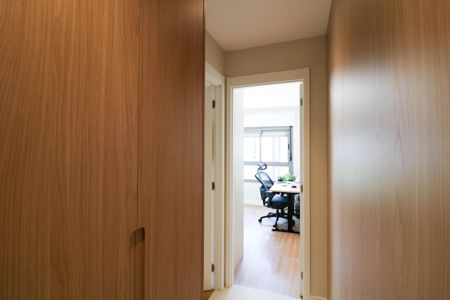 Apartamento à venda com 77m², 2 quartos e 1 vaga Apartamento à venda com 77m², 2 quartos e 1 vagaCorredor