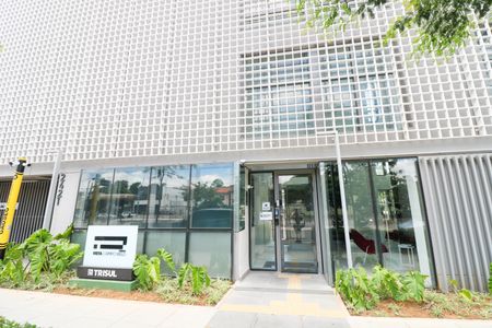 Apartamento à venda com 77m², 2 quartos e 1 vaga Apartamento à venda com 77m², 2 quartos e 1 vagaFachada