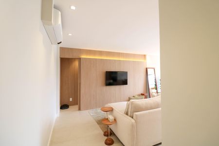 Apartamento à venda com 77m², 2 quartos e 1 vaga Apartamento à venda com 77m², 2 quartos e 1 vagaSala / Cozinha