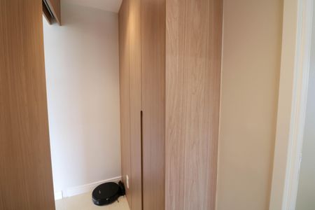 Apartamento à venda com 77m², 2 quartos e 1 vaga Apartamento à venda com 77m², 2 quartos e 1 vagaCorredor