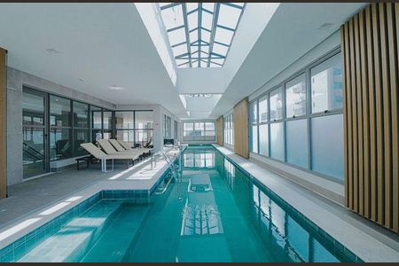 Apartamento à venda com 77m², 2 quartos e 1 vaga Apartamento à venda com 77m², 2 quartos e 1 vagaÁrea comum - Piscina