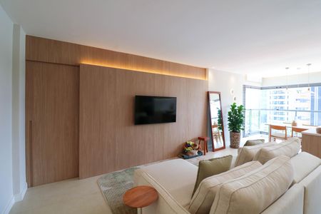 Apartamento à venda com 77m², 2 quartos e 1 vaga Apartamento à venda com 77m², 2 quartos e 1 vagaSala / Cozinha