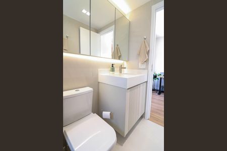 Apartamento à venda com 77m², 2 quartos e 1 vaga Apartamento à venda com 77m², 2 quartos e 1 vagaBanheiro da Suíte 1