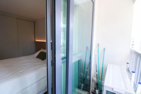 Apartamento à venda com 77m², 2 quartos e 1 vaga Apartamento à venda com 77m², 2 quartos e 1 vagaVaranda