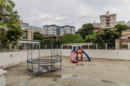 Apartamento à venda com 93m², 3 quartos e 2 vagasÁrea comum - Playground