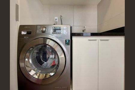 Casa à venda com 90m², 2 quartos e 1 vagaÁrea de Serviço