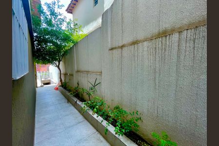 Casa à venda com 319m², 3 quartos e 2 vagasÁrea externa