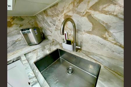 Casa à venda com 319m², 3 quartos e 2 vagasCozinha