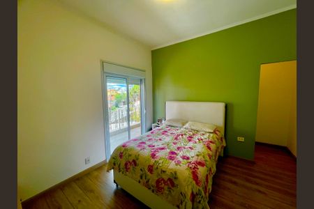 Casa à venda com 319m², 3 quartos e 2 vagasQuarto 1