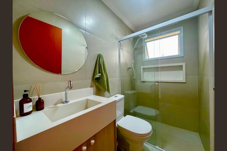 Casa à venda com 319m², 3 quartos e 2 vagasBanheiro 3