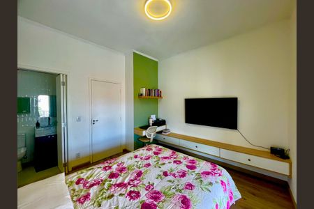 Casa à venda com 319m², 3 quartos e 2 vagasQuarto 1