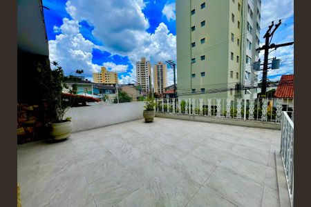 Casa à venda com 319m², 3 quartos e 2 vagasSacada sala