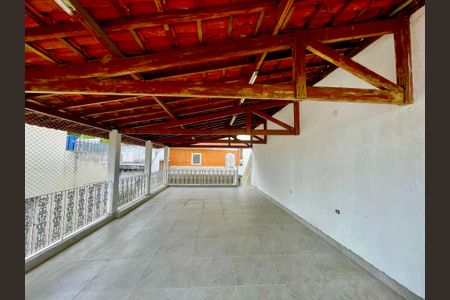 Casa à venda com 319m², 3 quartos e 2 vagasTerraço