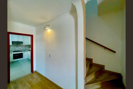 Casa à venda com 319m², 3 quartos e 2 vagasSala