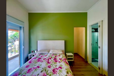 Casa à venda com 319m², 3 quartos e 2 vagasQuarto 1