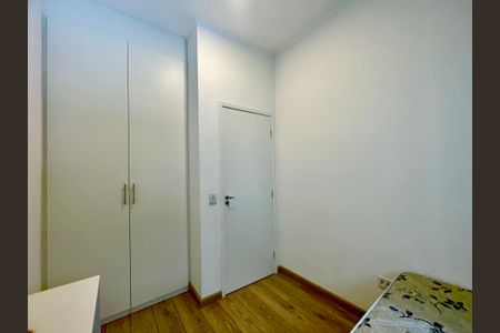Casa à venda com 319m², 3 quartos e 2 vagasQuarto 2